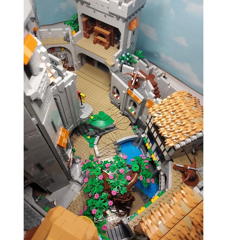 LEGO MOC-220614 The Completed Lion Knight's Castle, a 10305 expansion ...