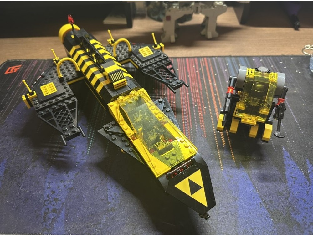 LEGO MOC-221266 Blacktron Raven Claw RIP by gigau | Rebrickable - Build ...