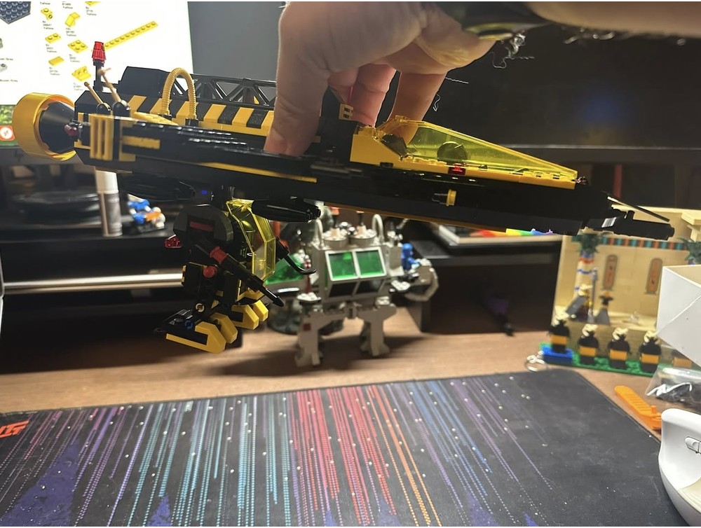 LEGO MOC-221266 Blacktron Raven Claw RIP by gigau | Rebrickable - Build ...