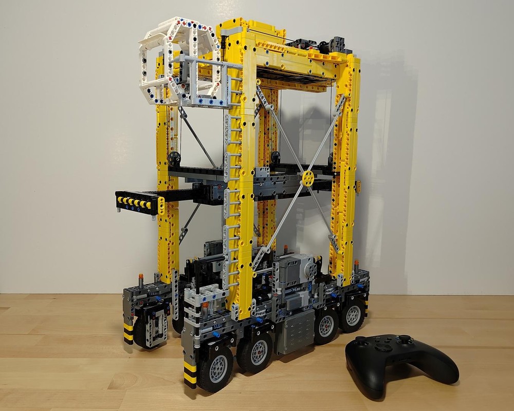 LEGO MOC Straddle container carrier by seecheck | Rebrickable - Build ...