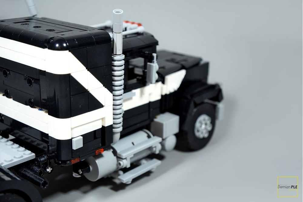 LEGO MOC-221889 1985 MACK Superliner by DamianPLE Technic Garage ...
