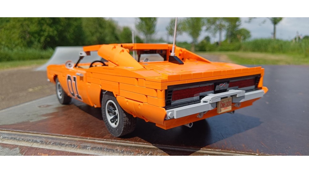 LEGO MOC-221916 OverCharger General Lee 4x Buwizz Motor by Mr