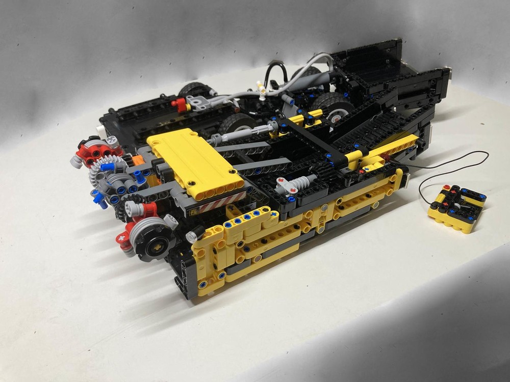 LEGO MOC-222180 Continuous miner and Low hight transport truck by Luna ...