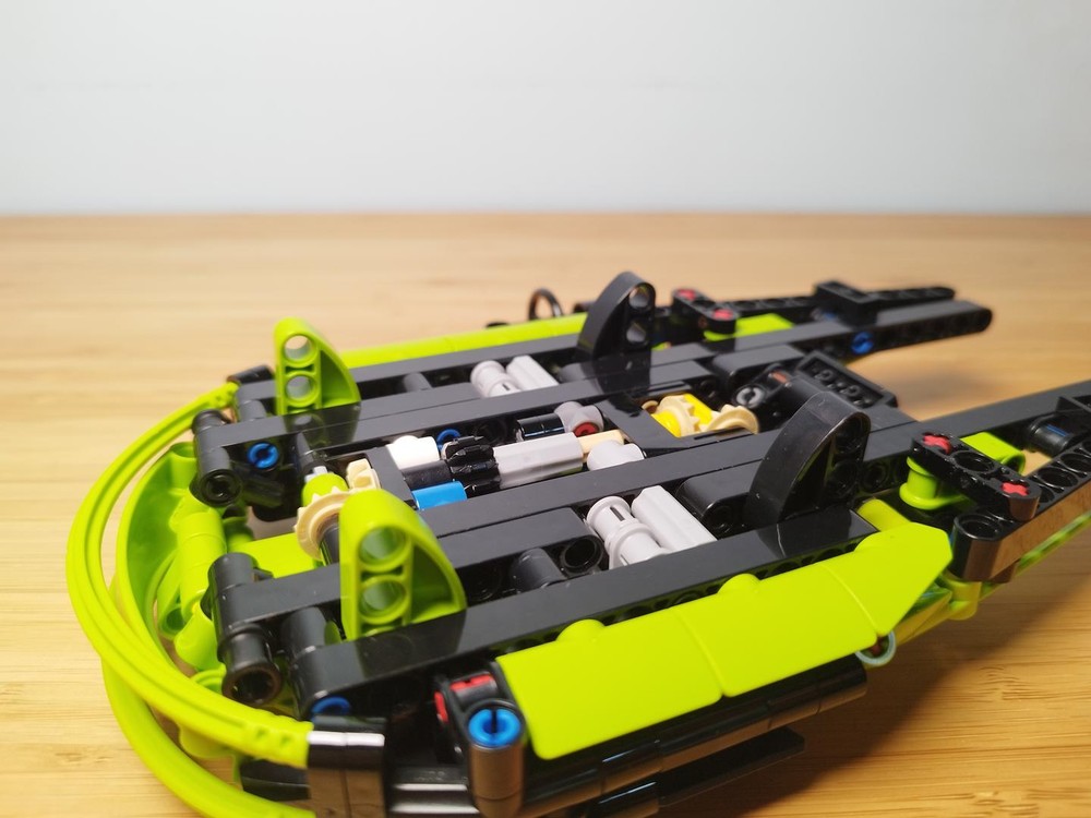 LEGO MOC Green Lamborghini Millennium-Falcon (42161 Alternate