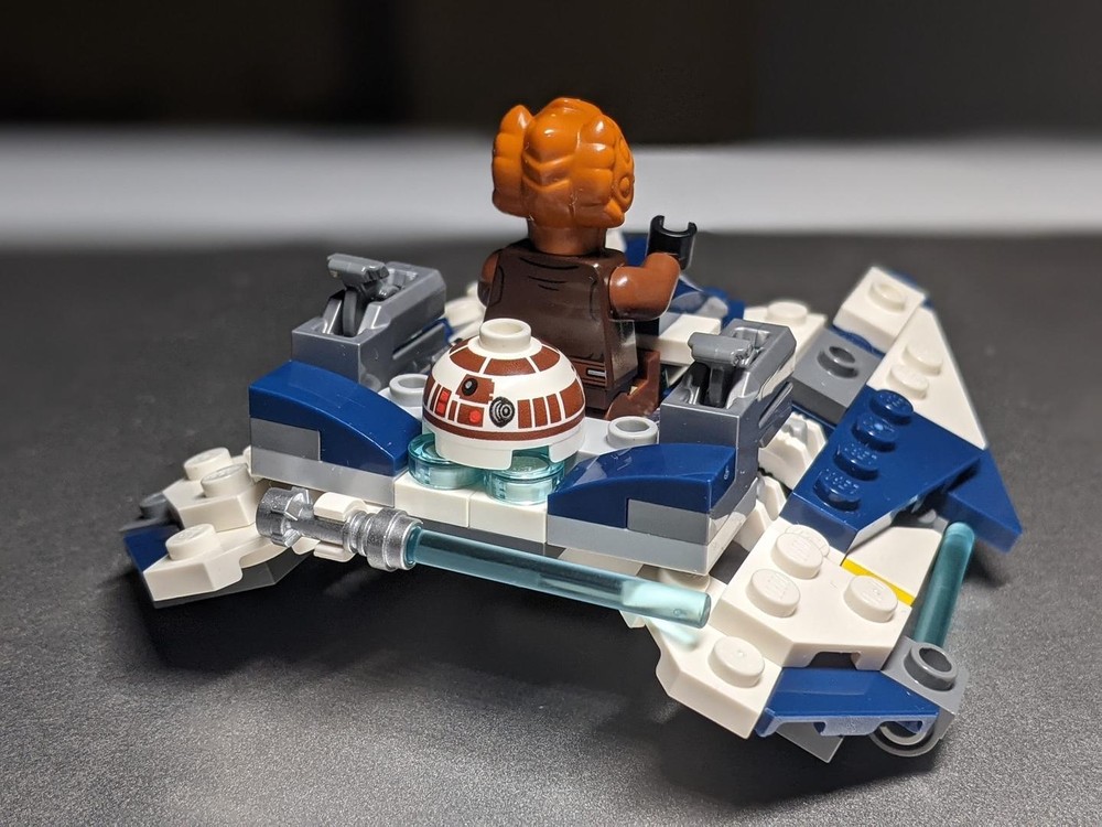 LEGO MOC 75400 Plo Koon's TX-130 Saber Tank by