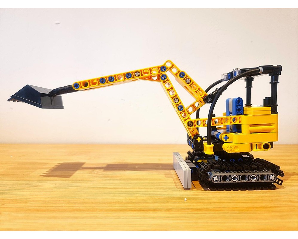 LEGO MOC Functional Technic Mini Excavator by PawelCH | Rebrickable ...