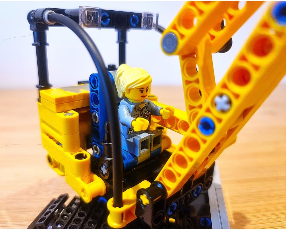 LEGO MOC Functional Technic Mini Excavator by PawelCH | Rebrickable ...
