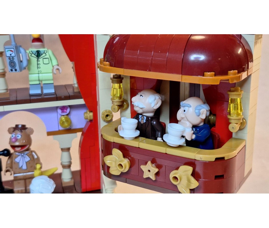 LEGO MOC-227950 Muppets - Theater and Displayframe by hitchhiker ...