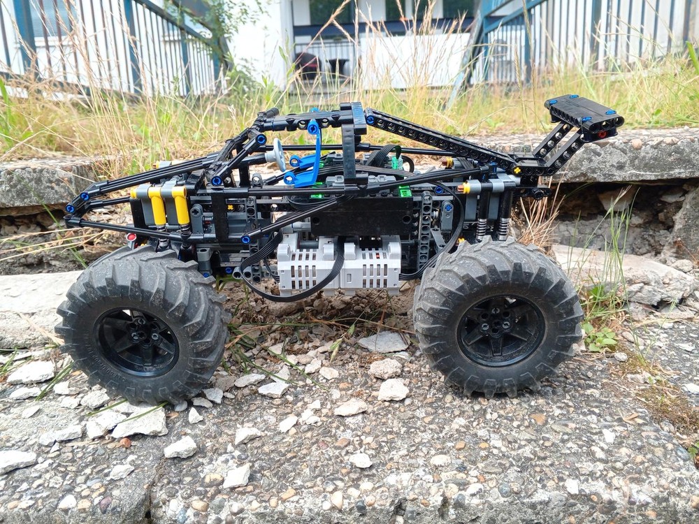 LEGO MOC-229363 Cockroach 2.0 by NVlegotechnic | Rebrickable - Build ...