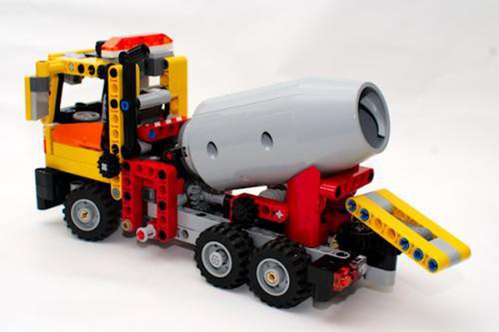LEGO KitchenAid Tilt-Head Stand Mixer, Scale LEGO model of …