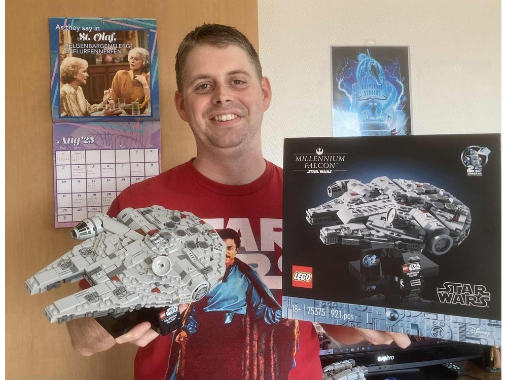 Midi Scale Lego Millennium Falcon Building Instructions LEGO Star