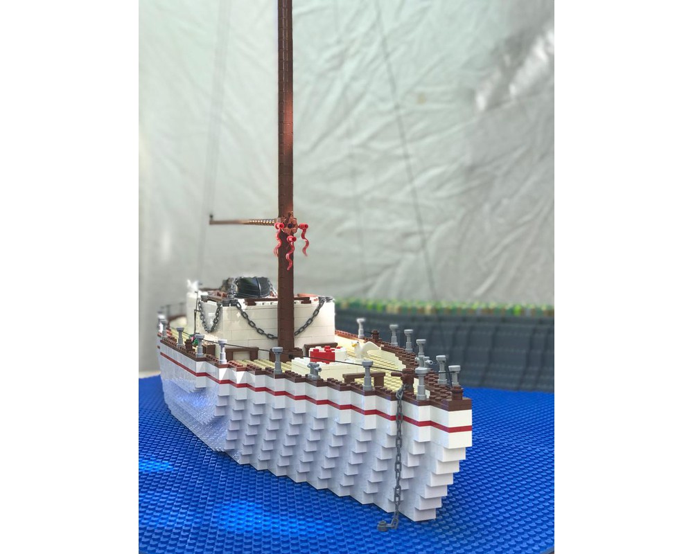 LEGO MOC-23446 Miniland Yacht (Legoland 2019) | Rebrickable - Build ...