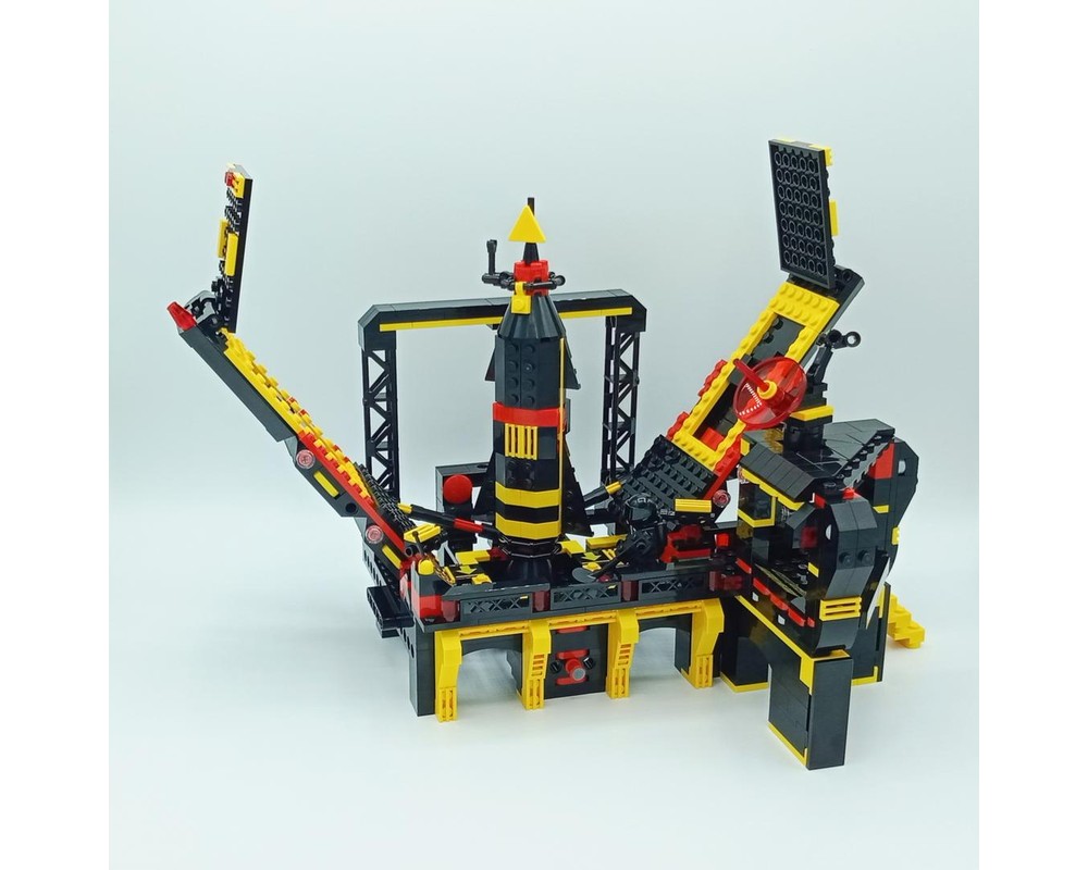 LEGO MOC-240138 10355 Blacktron Rocket Base by Nequmodiva | Rebrickable ...