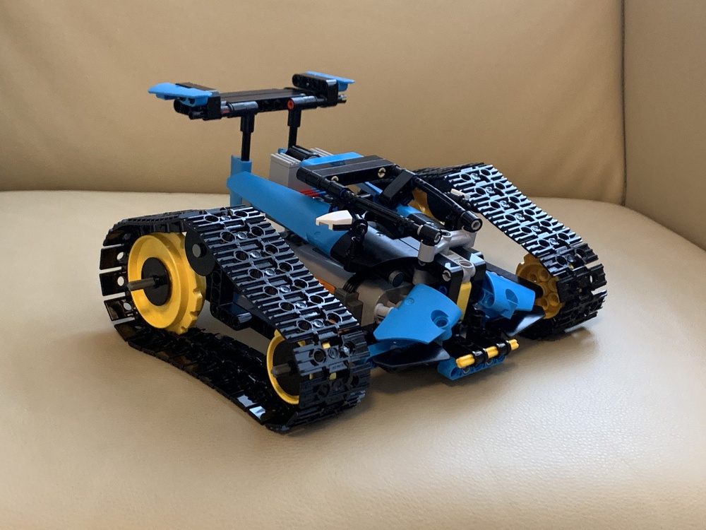 LEGO MOC 42095 C Model: racer with rear drive by dacoweb 