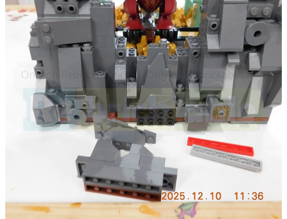 LEGO MOC-243768 Smaug Book Nook by Brickmancer | Rebrickable - Build ...