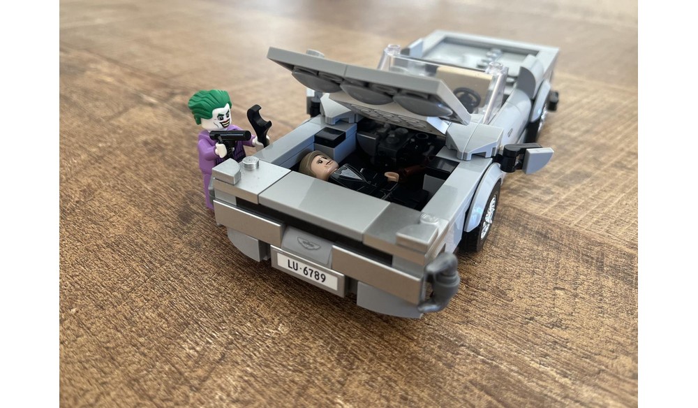 LEGO MOC-244358 Lowrider 76911 by LamperLad | Rebrickable - Build with LEGO