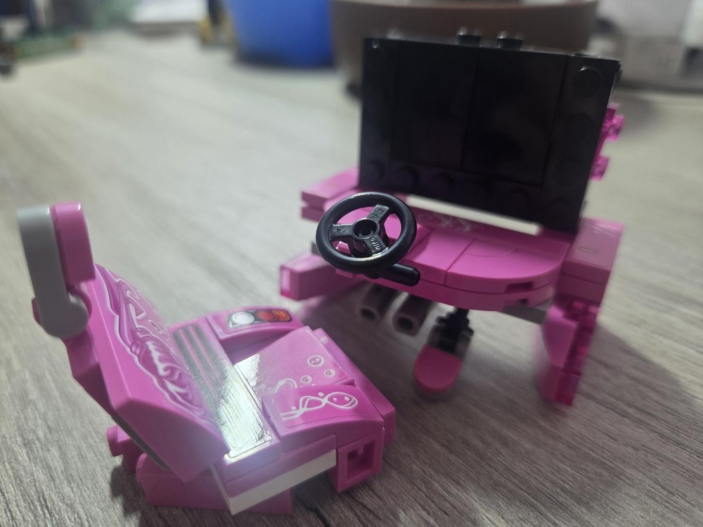 LEGO MOC-246344 77241 Gaming setup by AdriánRS | Rebrickable