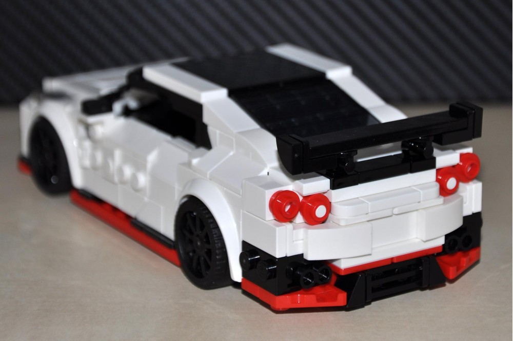 LEGO MOC-248593 Nissan GT-R Nismo by SILLERT09 | Rebrickable - Build ...