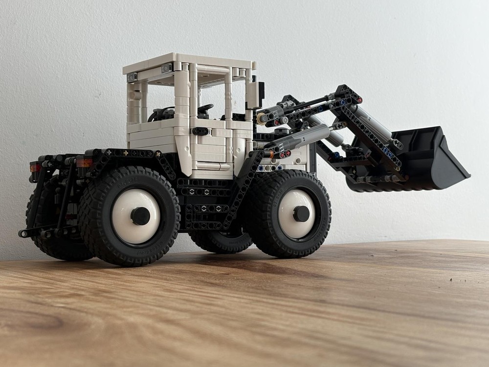 LEGO MOC-250452 MB Trac 1000 Front Loader RC by JF551 | Rebrickable ...