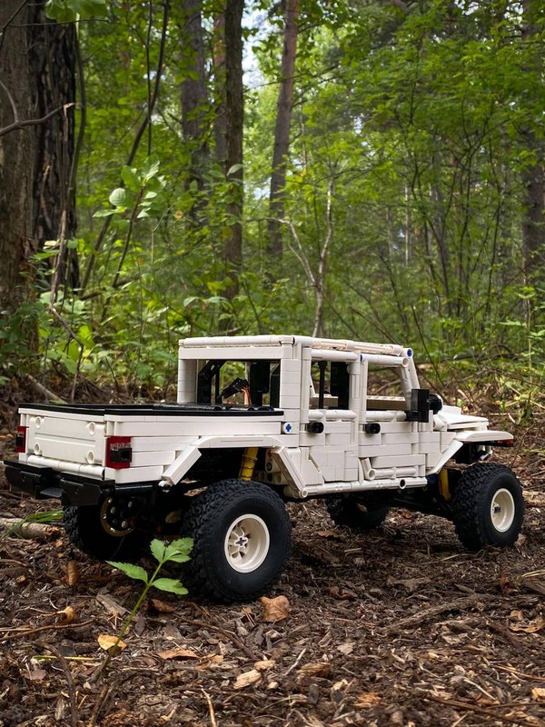 LEGO MOC-251331 Jeep Gladiator (JT) by grs_bricks | Rebrickable