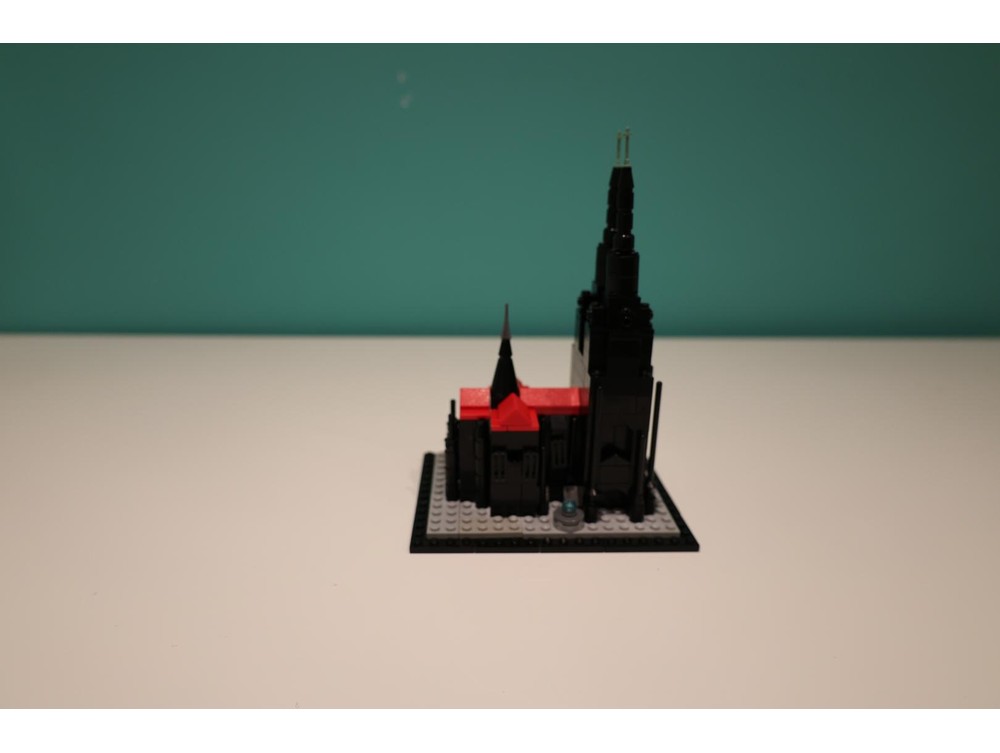 LEGO MOC Black cathedral by Fanboy_2 | Rebrickable - Build with LEGO