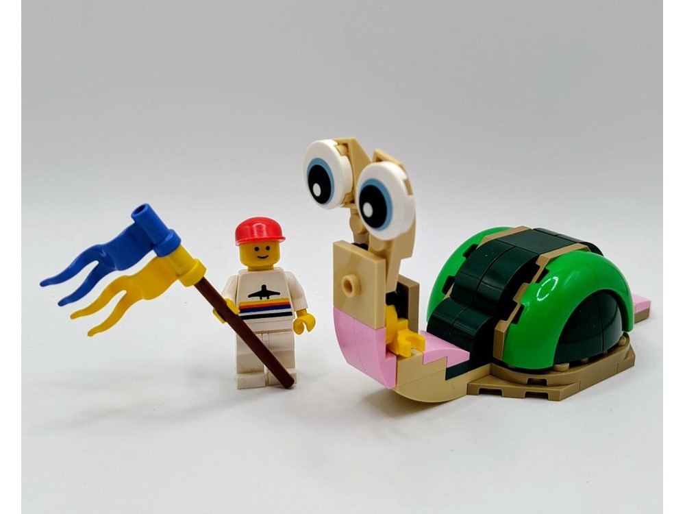 LEGO MOC-252682 31377 Snail by Dafeld | Rebrickable - Build with LEGO