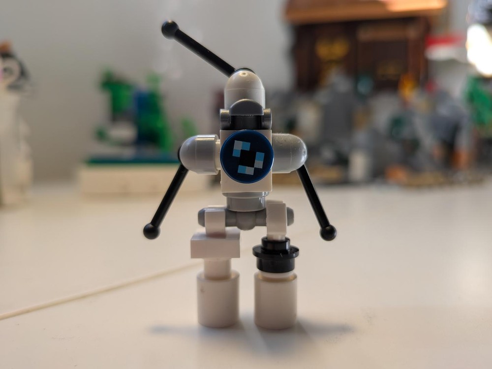 LEGO MOC-253907 D4nny the robot by LifeOnMars465 Productions ...