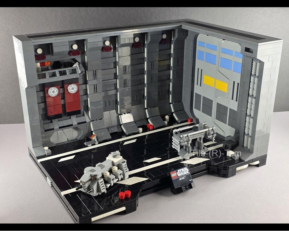 LEGO MOC-254313 Midi sized Maintenance Hangar Diorama Display for 75440 ...