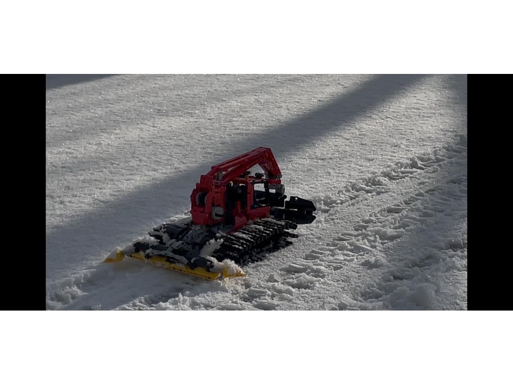 LEGO MOC-255387 motorized Snow groomer 8263 with winch by cacatúa ...