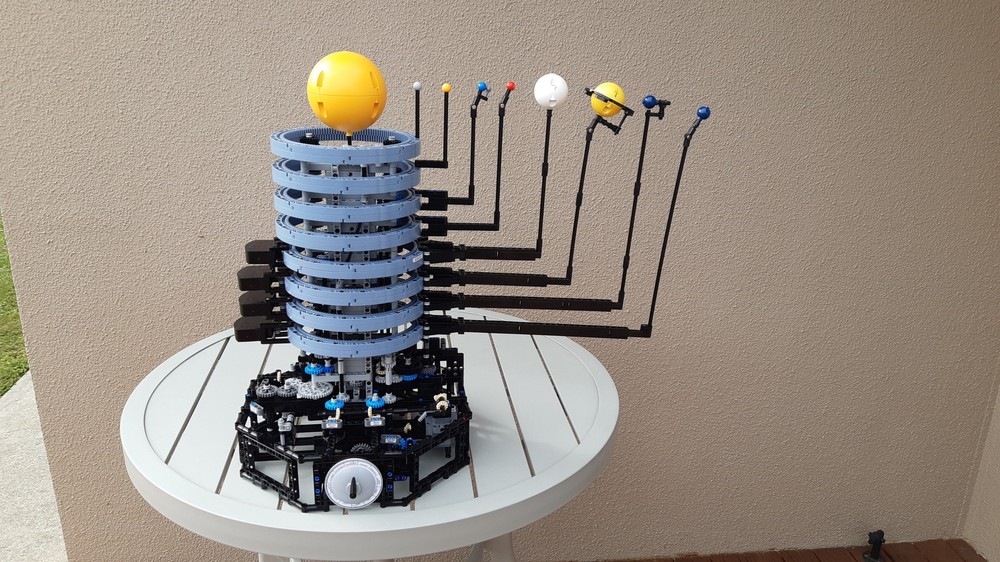 LEGO MOC-256856 Solar System / Orrery by 3DKiwi | Rebrickable - Build ...