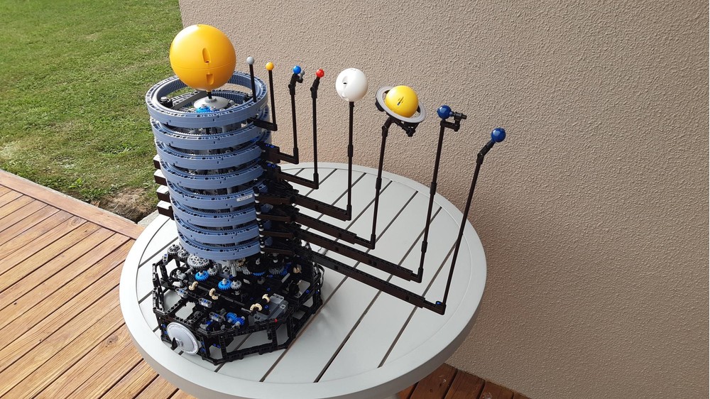 LEGO MOC-256856 Solar System / Orrery by 3DKiwi | Rebrickable - Build ...