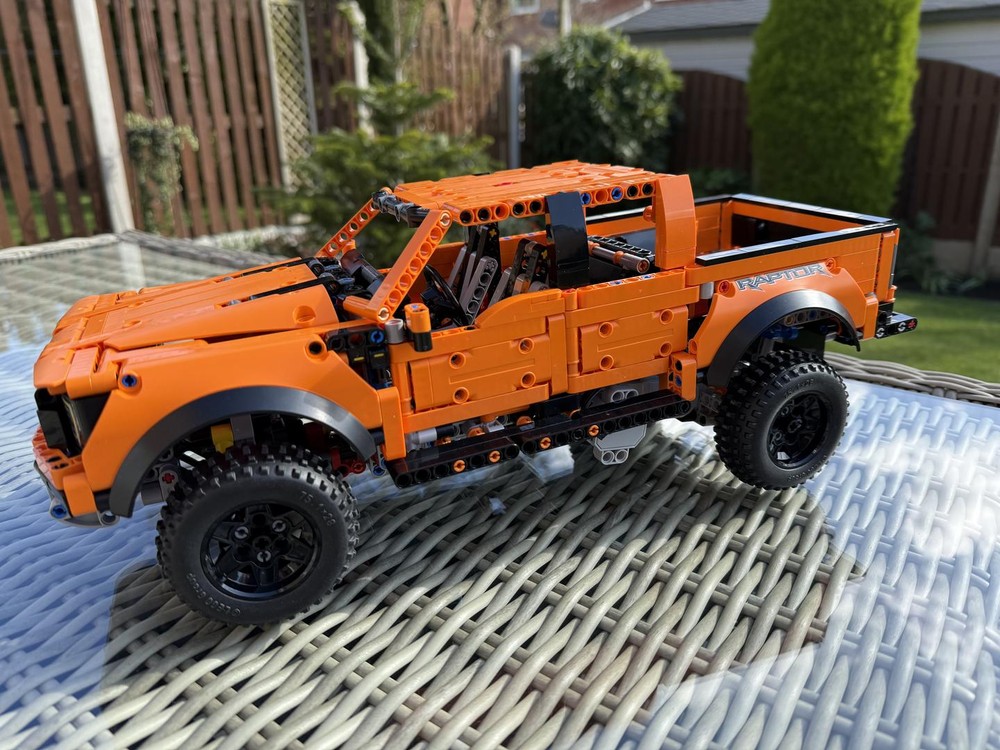 LEGO MOC-256985 Ford F-150 Raptor Official BuWizz Upgrade by s90sml ...