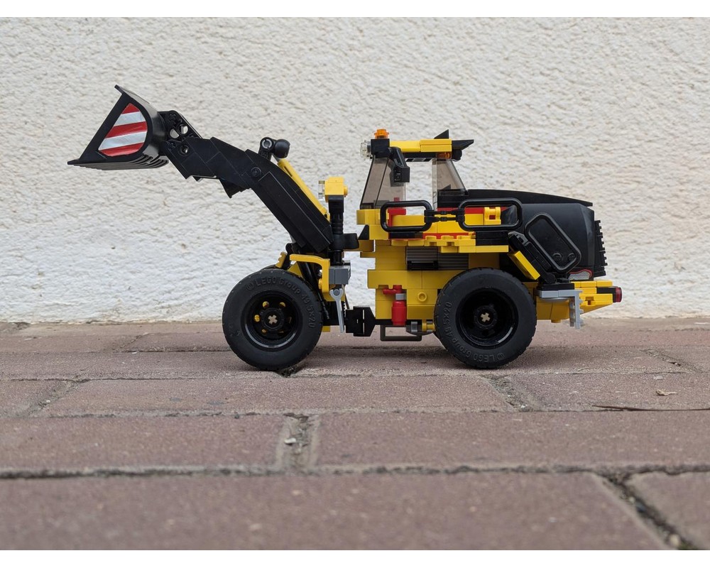 LEGO MOC-257905 Heavy Wheel Loader by JaumeR | Rebrickable - Build with ...