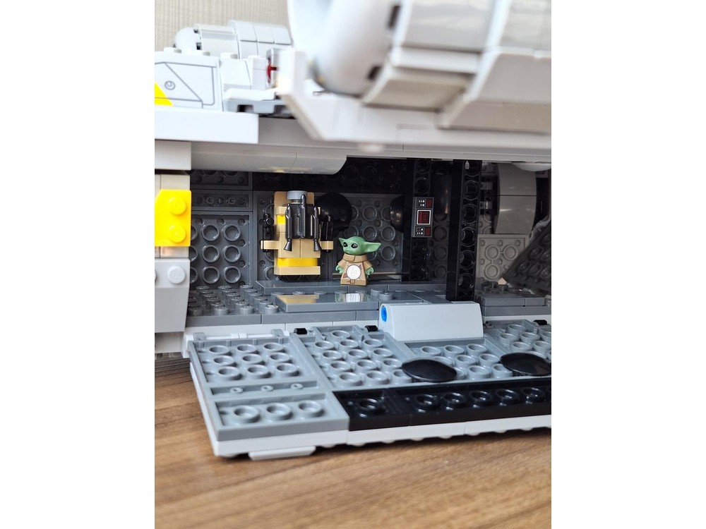 LEGO MOC-260402 Razor Crest MOD 2026 by Quarries Workshop | Rebrickable ...