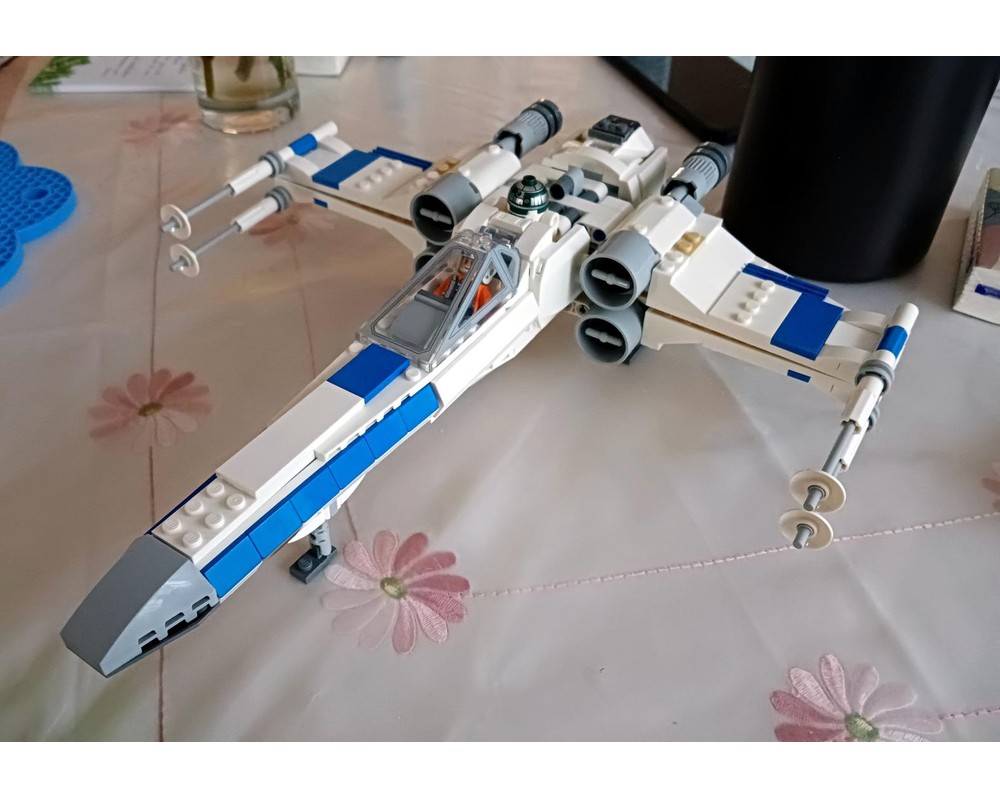 LEGO MOC-261095 Front Tip MOD New Republic X Wing 75460 by