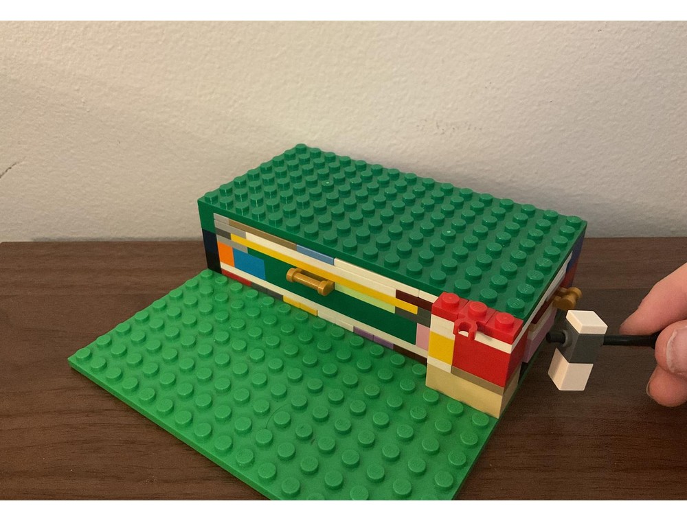 LEGO MOC-261335 Secret Lock Box by RoboBuilds | Rebrickable - Build ...
