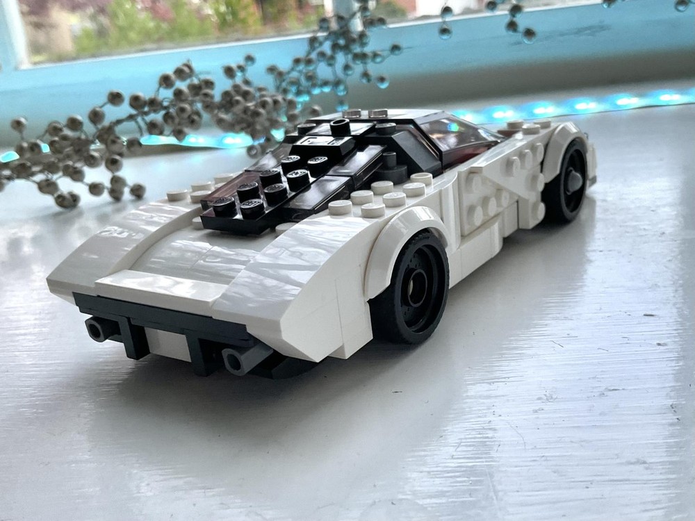 LEGO MOC-262321 McLaren Speedtail (76908 alt) by DRT16