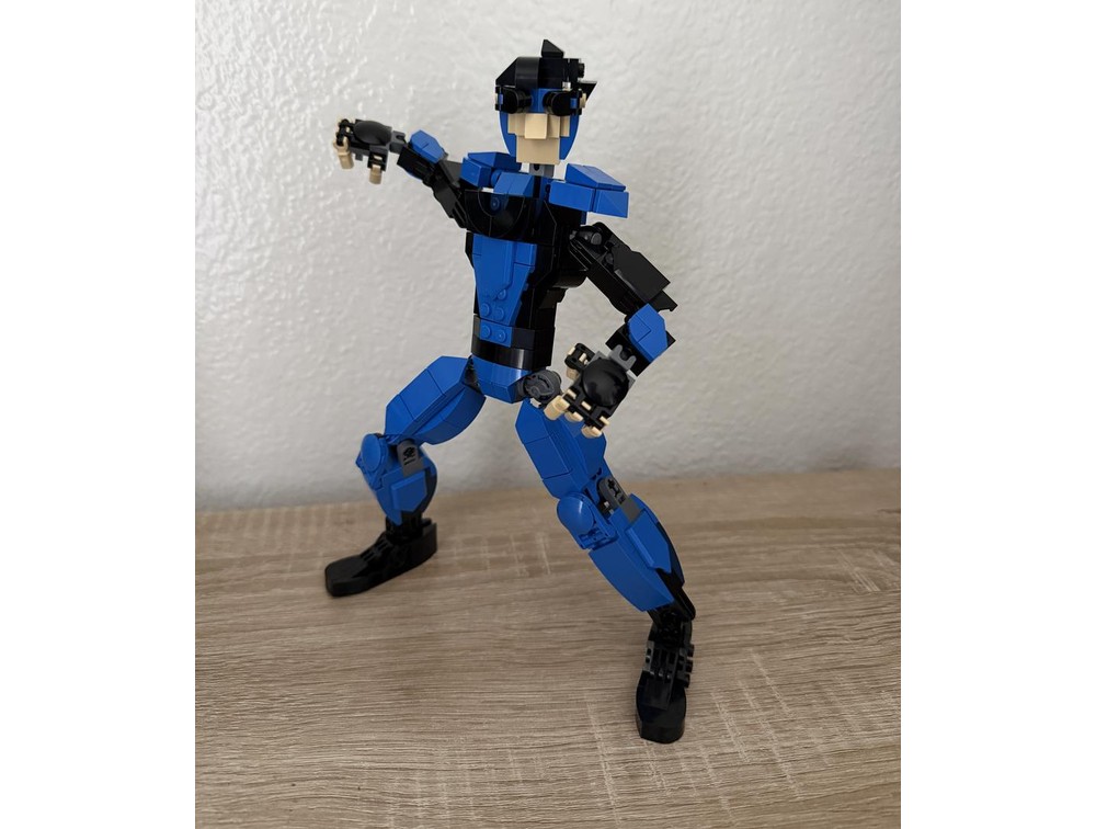 LEGO MOC-263215 Invincible Black Suit Buildable Figure by lofan300 ...