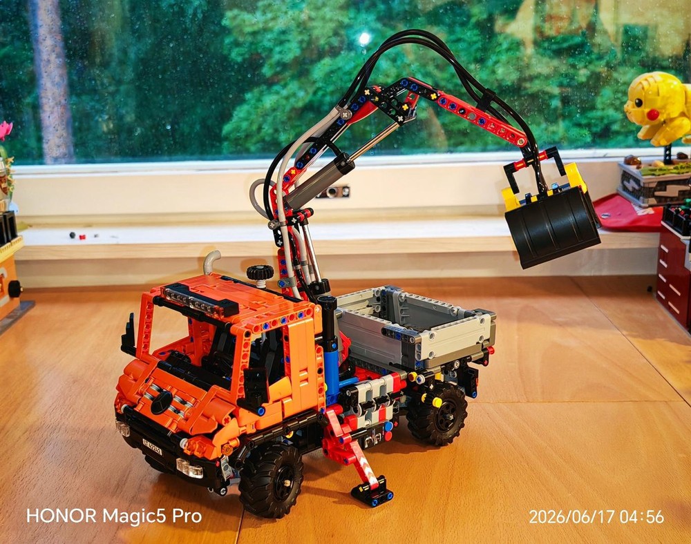 LEGO MOC-264109 Mechatech Mercedes Benz Unimog U400 42242's Fully ...