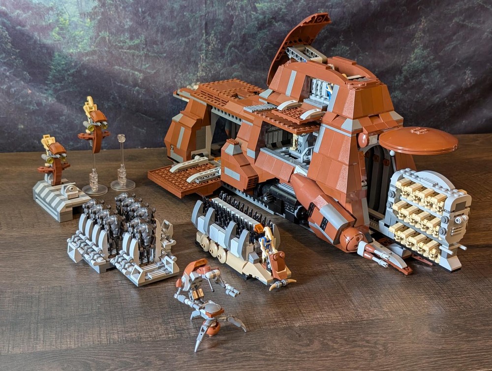 LEGO MOC-264724 Trade Federation MTT by Aviator-193 | Rebrickable