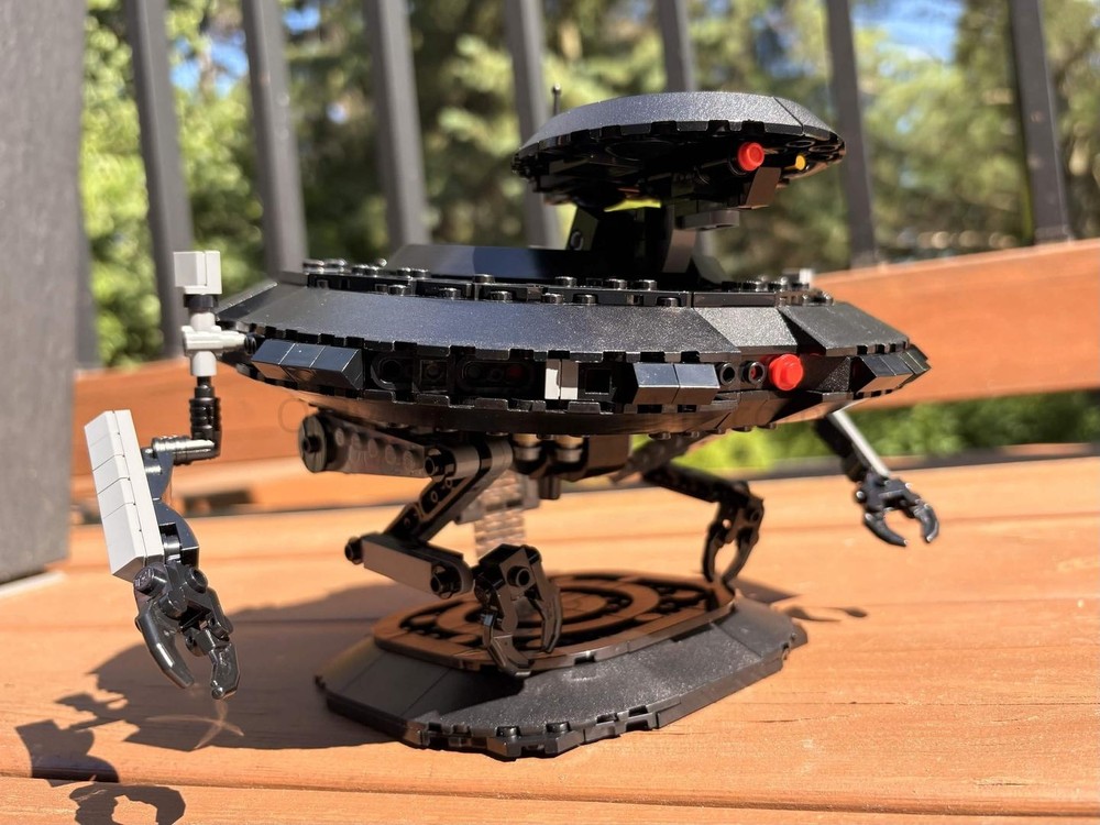 LEGO MOC-265409 Spybot (Maul – Shadow Lord) by CommanderFoxQ