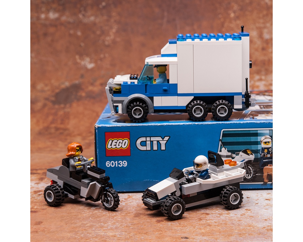 lego police truck 60139