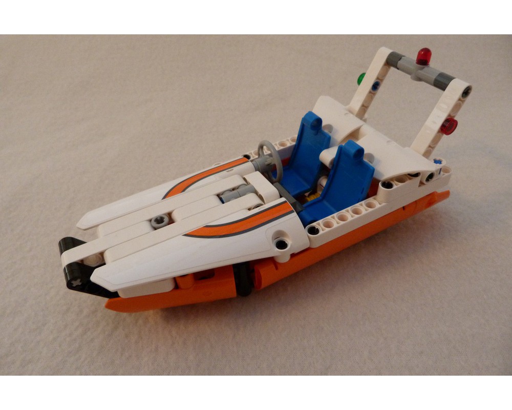 lego powerboat
