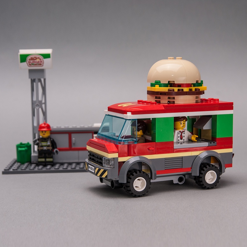 LEGO MOC Burger Van by Keep Bricking | Rebrickable - Build with LEGO
