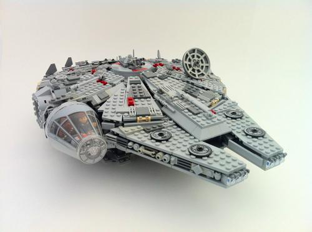 LEGO MOC Millennium Falcon 75257 MOD by AlvarVS