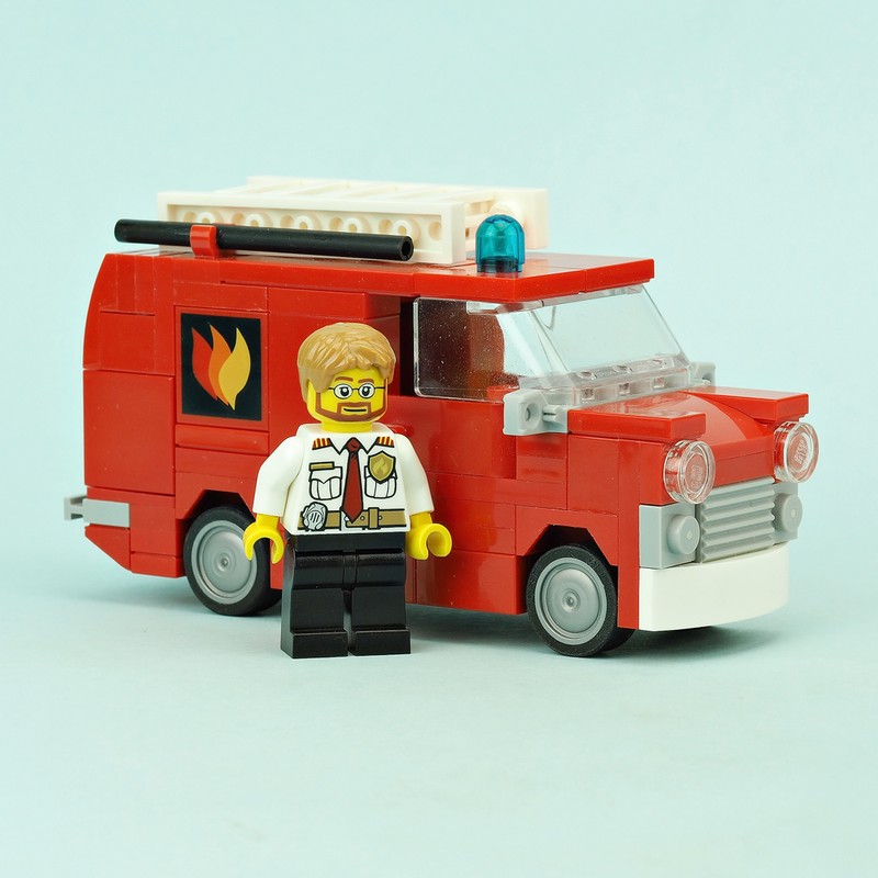 LEGO MOC Old Ford Fire Van by De_Marco | Rebrickable - Build with LEGO