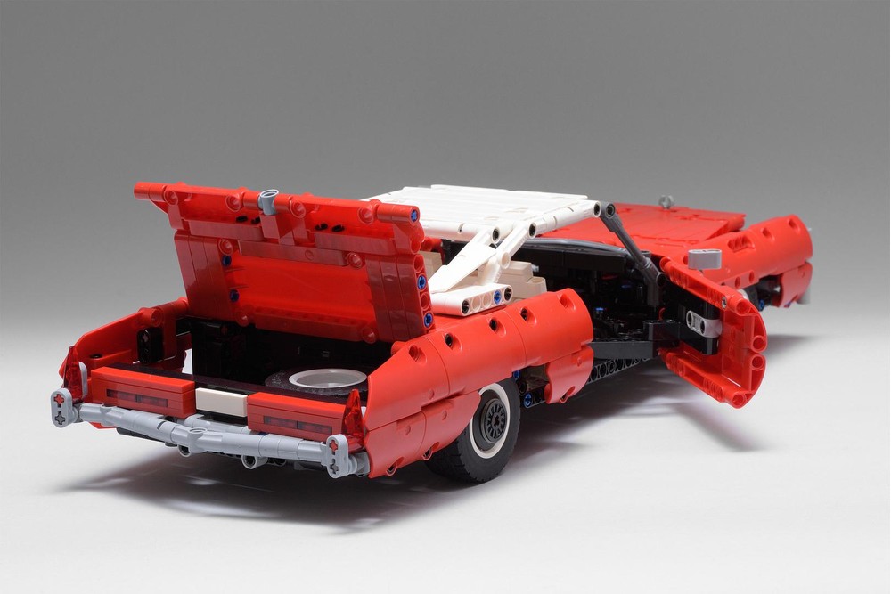 LEGO MOC-39055 1976 Cadillac Eldorado (1:14) Red by Artemy Zotov