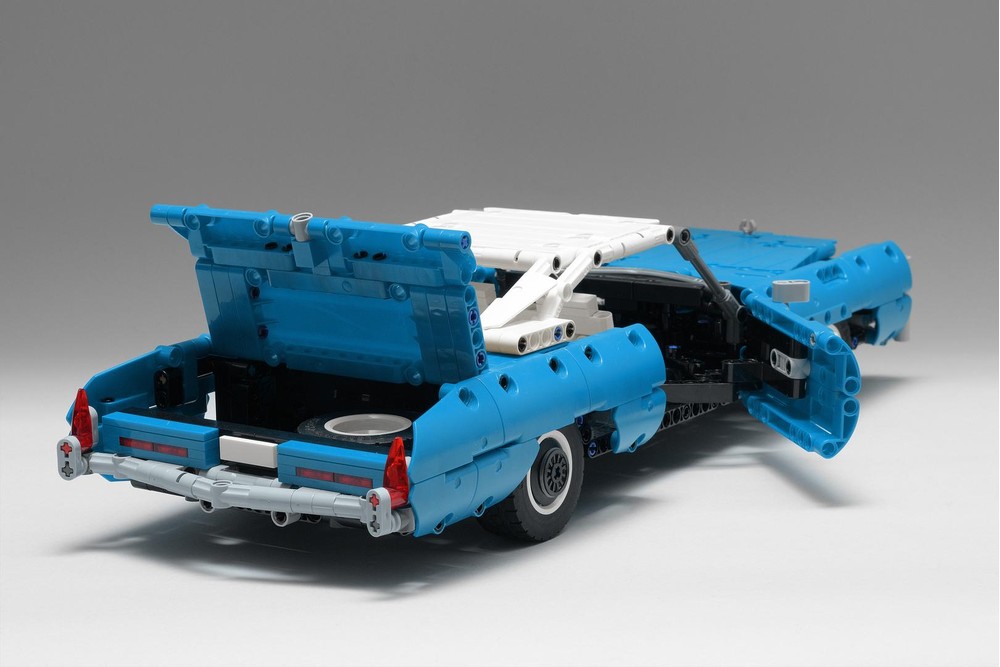 LEGO MOC-39056 1976 Cadillac Eldorado (1:14) Dark Azure by Artemy