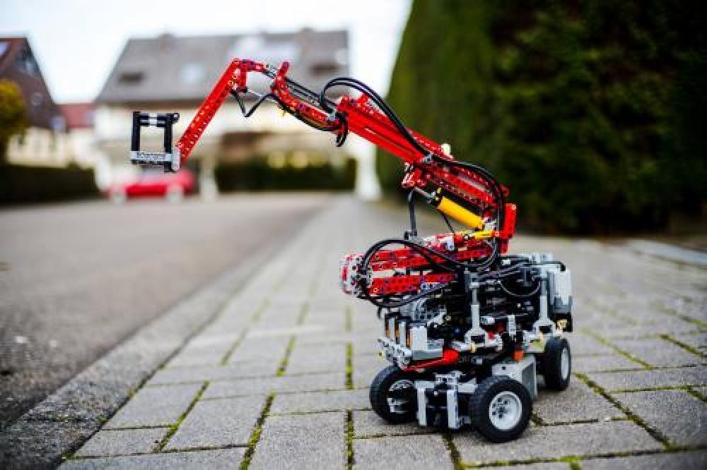 LEGO MOC LEGO Technic Pneumatic Lifting Ramp by Technic-Dragon ...