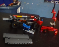 MOC 42084 - Alaskan Overland Train Series - Module II: Standard Cargo Unit with Various Cargo